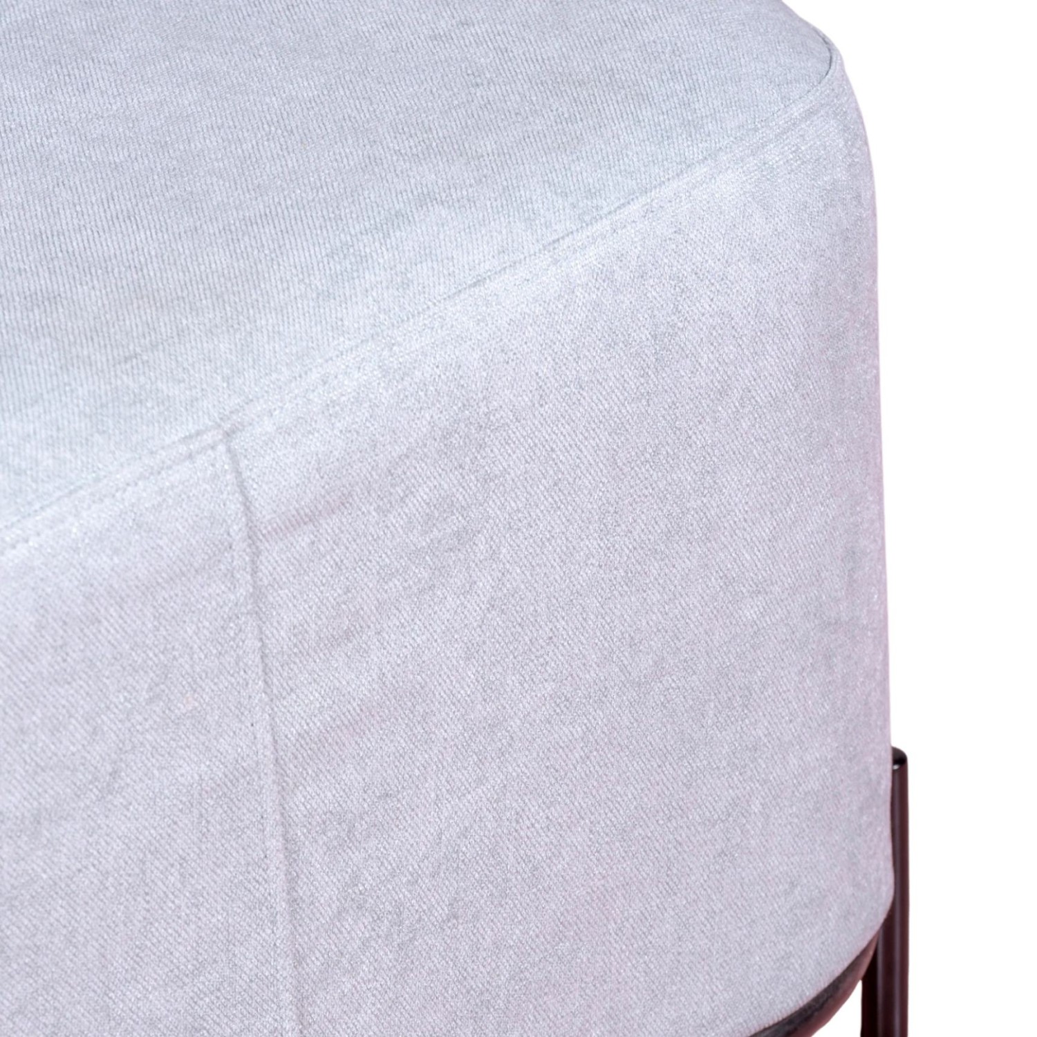 Repose-pieds de canapé Clair Loveseat au design minimaliste