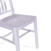 Replikstol i marinblå färg - Designstolar - Muebledesign