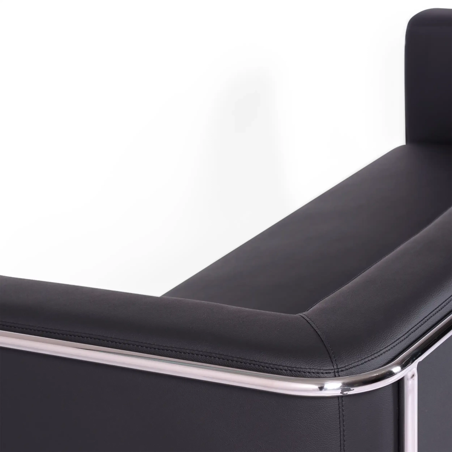 Sofá Torino de 3 lugares em couro ecológico e aço cromado - Mueble Design