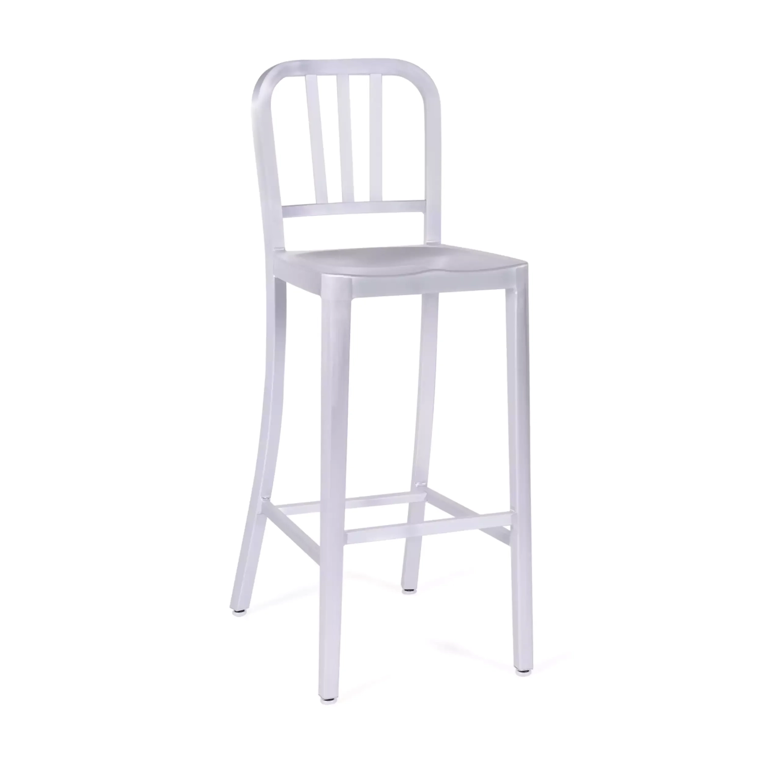 Replika av arméstol i marin stil från Emeco