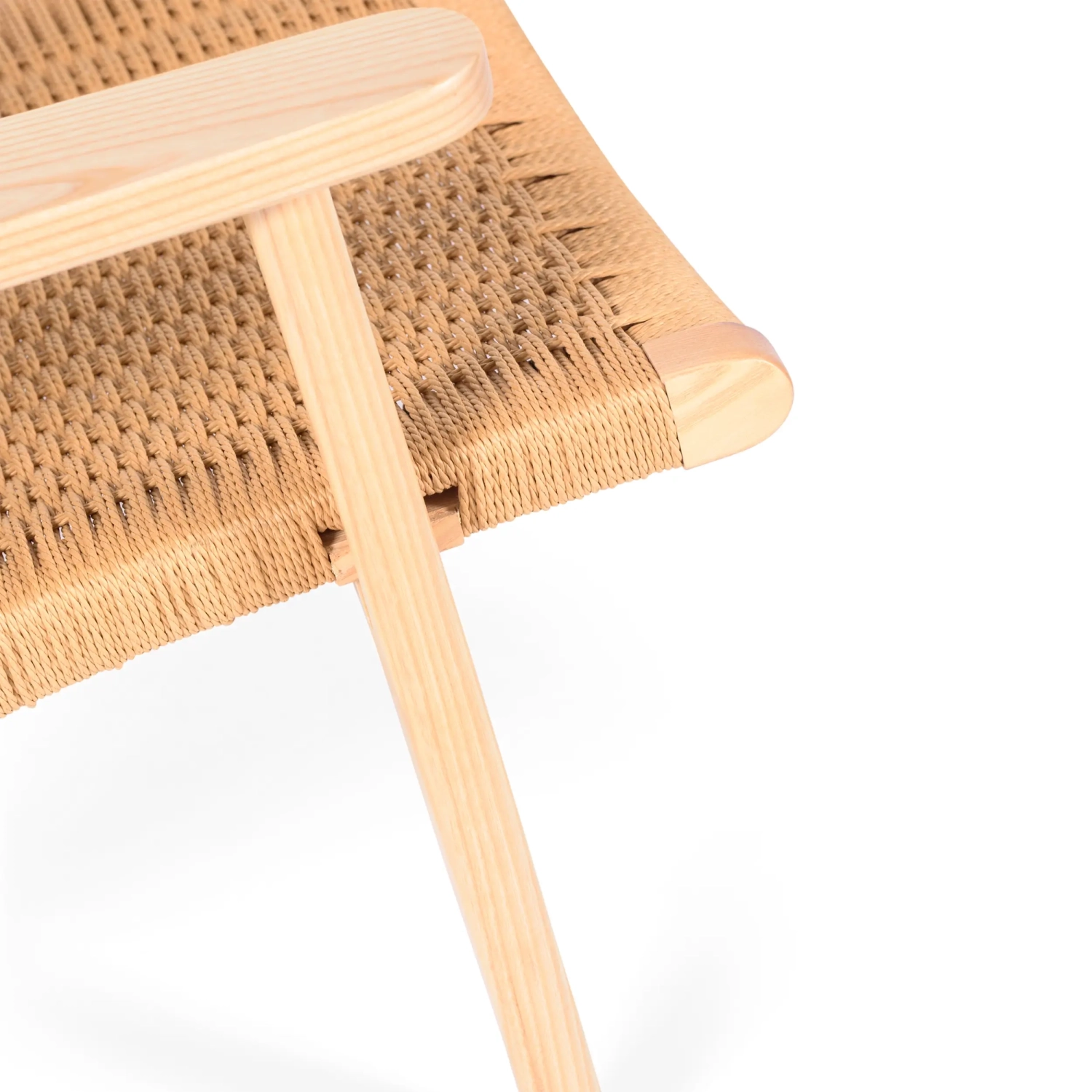 Sillón Catani CH25 | Diseño escandinavo en fresno y cuerda natural