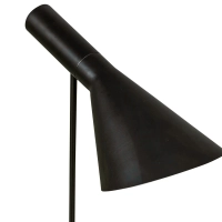 Lampe de table Jhon | Design inspiré d'Arne Jacobsen en acier