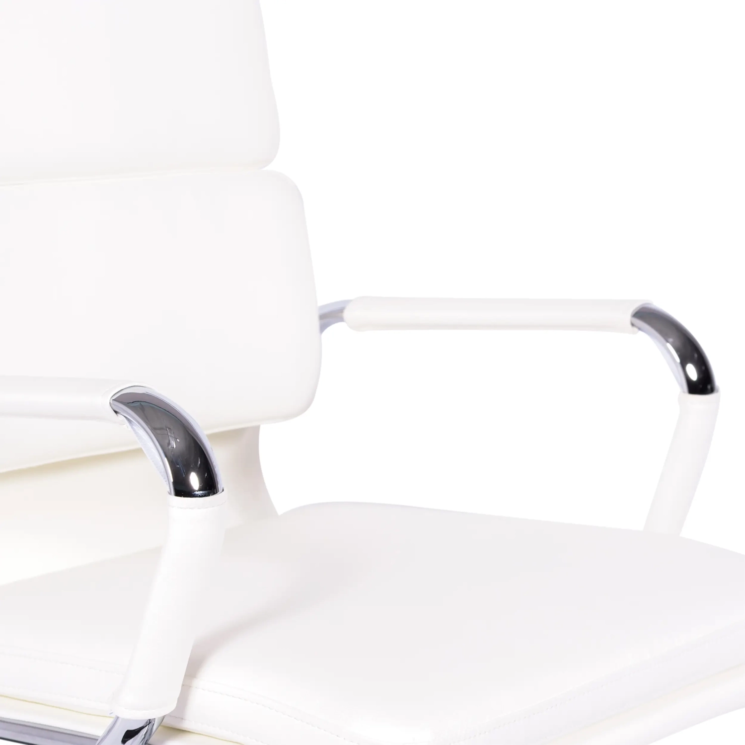 Cadeira de escritório em pele italiana com encosto alto e design elegante