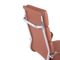 Task Kontorsstol i italienskt läder med hög rygg och elegant design