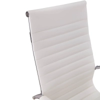 Korkeaselkäinen italialainen nahkainen toimistotuoli | Ergonomia ja ammattimainen tyyli