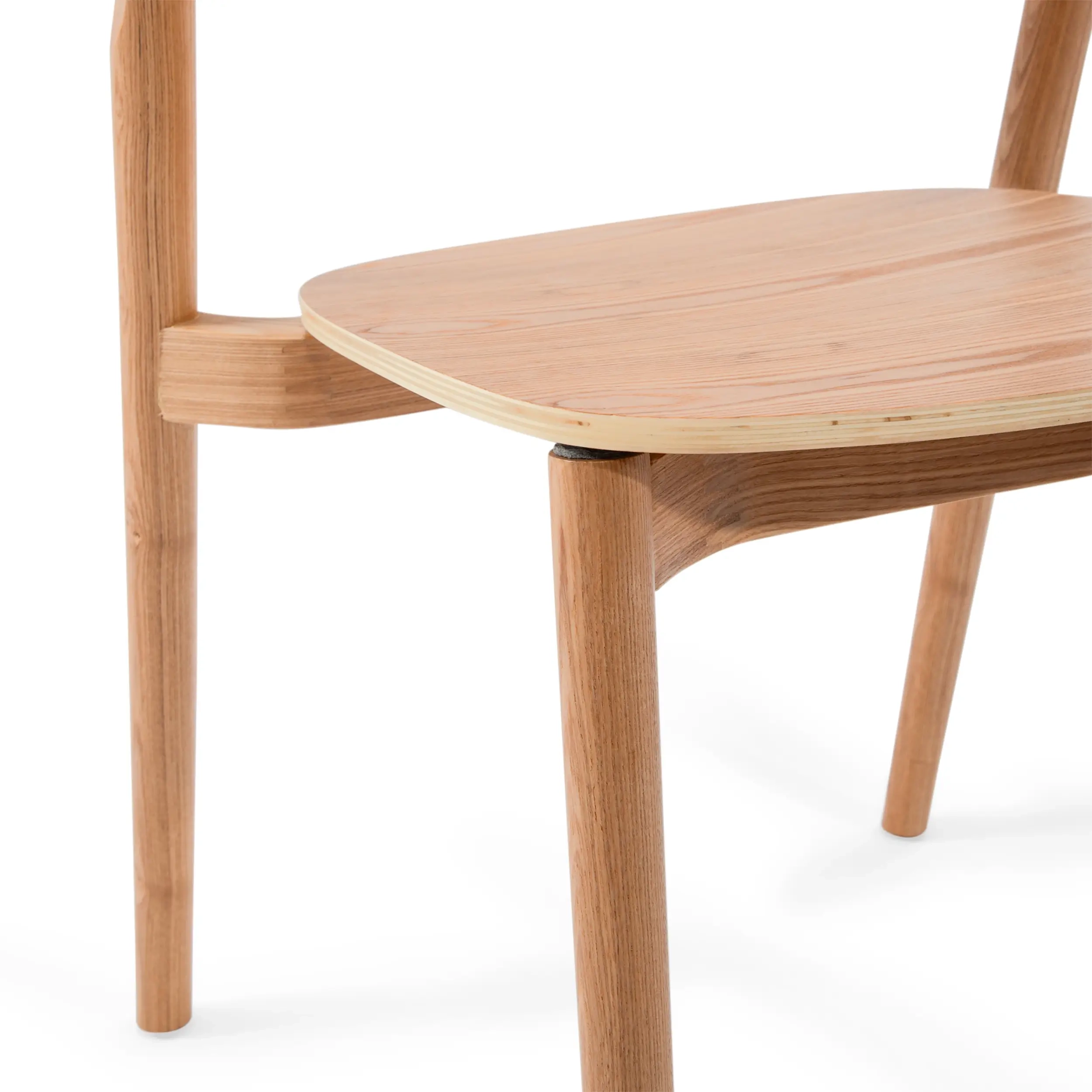 Natural ash dining chair Notorius : Elegant design scandinavian