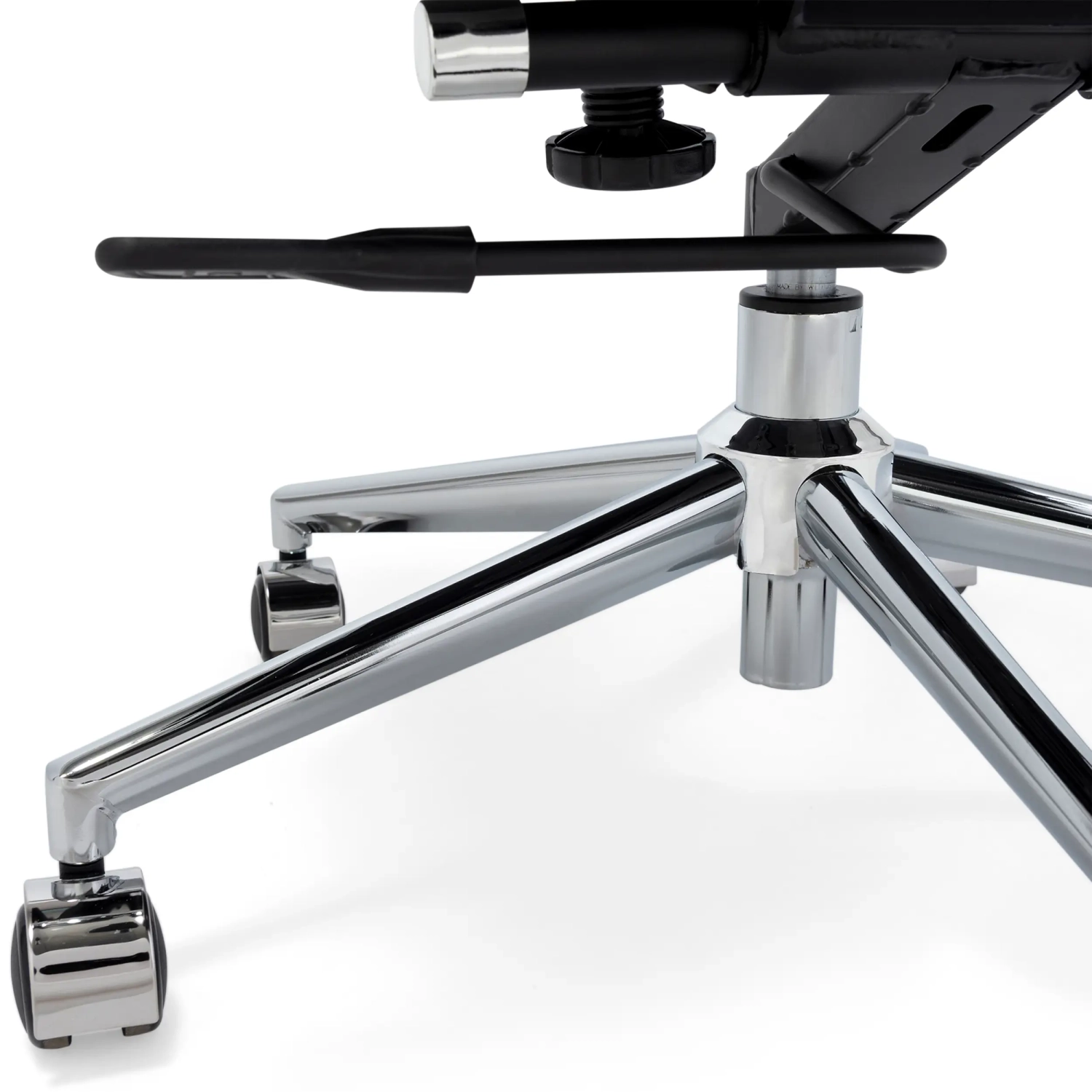 Cadeira de escritório Studio com encosto baixo | Design ergonómico e moderno