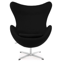 Arne Jacobsen Replica Egg -tuoli ja jalkatuki