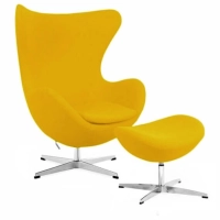 Arne Jacobsen Replica Egg -tuoli ja jalkatuki