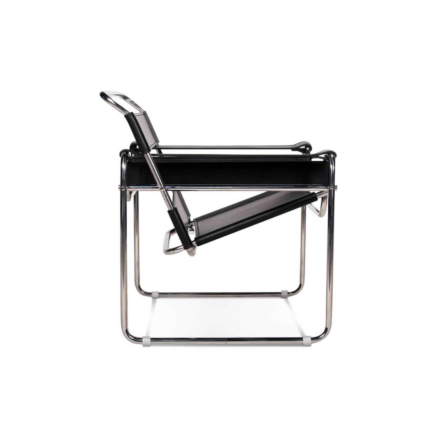 Replica of the Wassilly Chair design chair in leather
