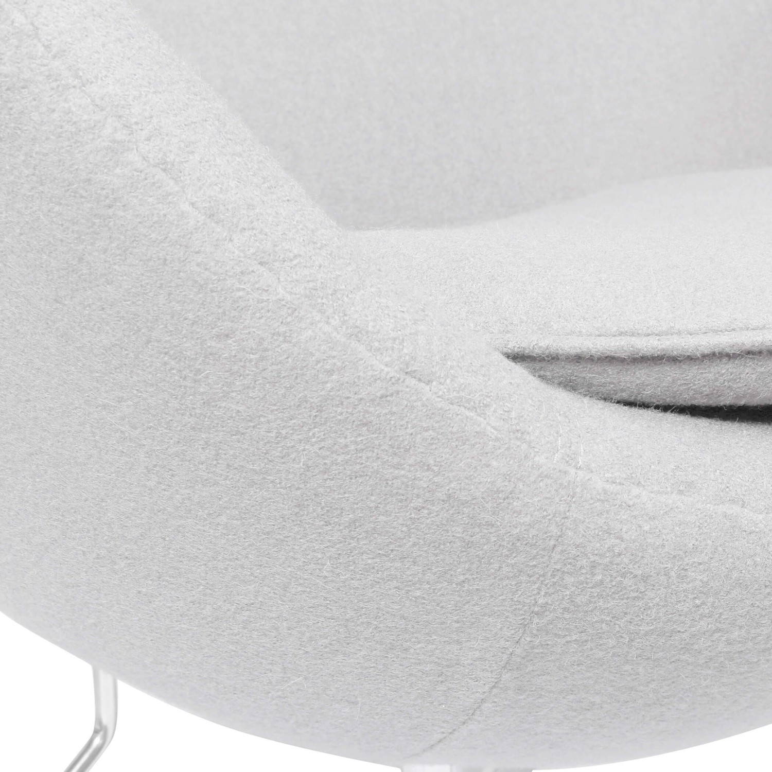 Egg Chair replica in cashmere del designer Arne Jacobsen