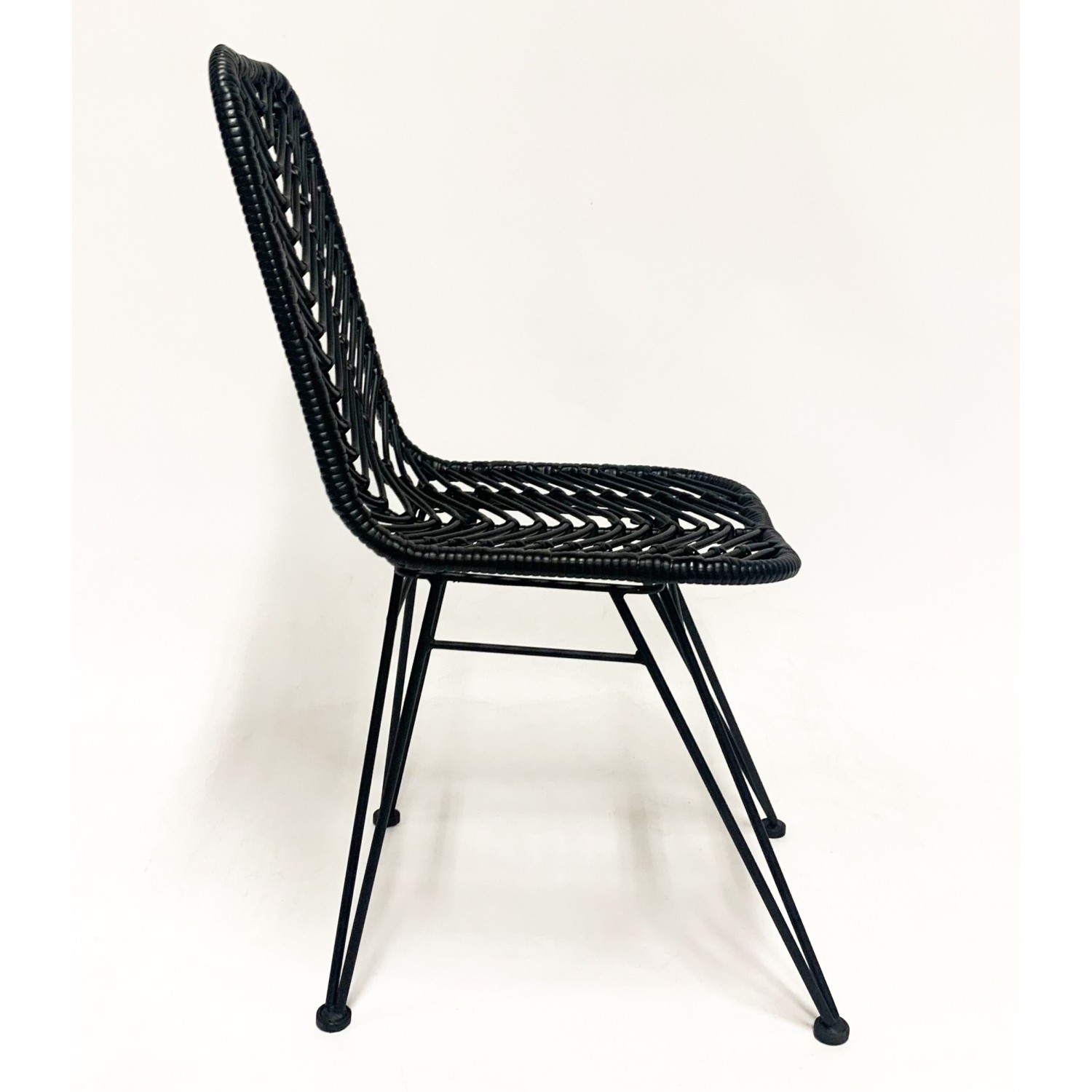 Chaise Le Midi en rotin parfaite pour l'extérieur