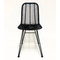 Chaise Le Midi en rotin parfaite pour l'extérieur